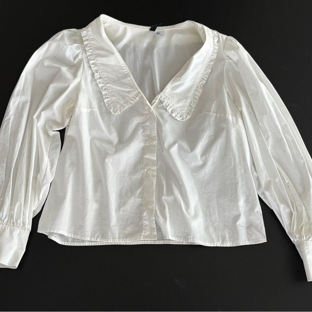 H&M white Blouse with Ruffled Collar